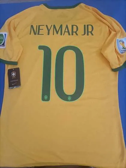 Brazil 2014 World Cup Home Jersey back - Neymar Jr 10