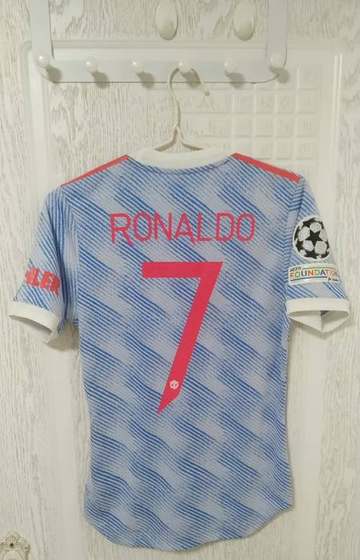 Manchester United 2021-22 Away Kit back with Ronaldo 7