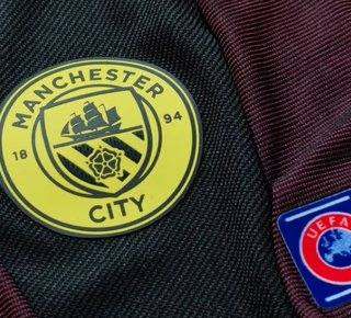 Manchester City 2016-17 Away Kit - club crest badge