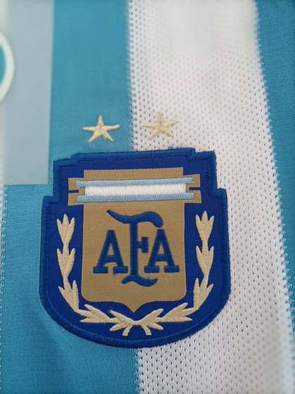 Argentina 2010 Home Jersey - AFA crest closeup