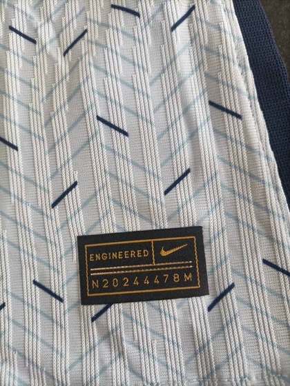Chelsea jersey Nike Engineered fabric tag detail