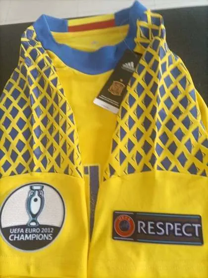 Spain jersey UEFA Euro 2012 Champions and Respect patches