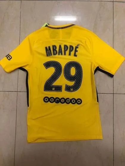 Paris Saint-Germain 2017-18 Away Kit back with Mbappe 29