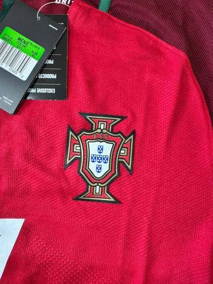 Portugal 2016 Home Jersey - crest logo front