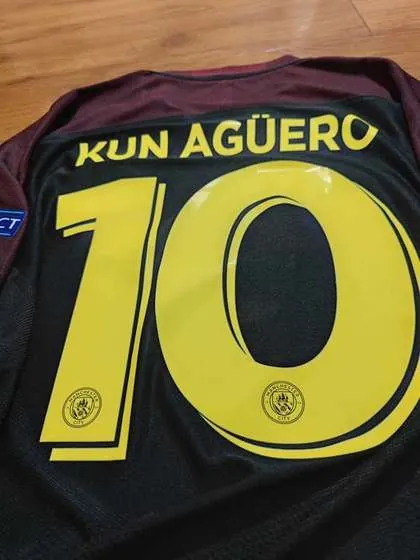 Manchester City jersey back closeup - Kun Aguero 10
