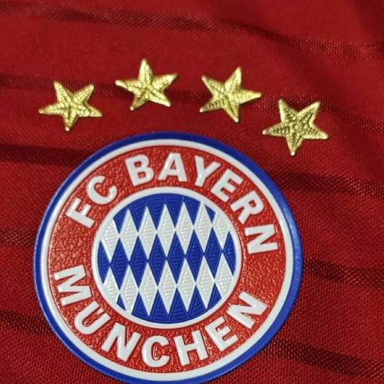 Bayern Munich 2016-17 Home Kit - crest badge