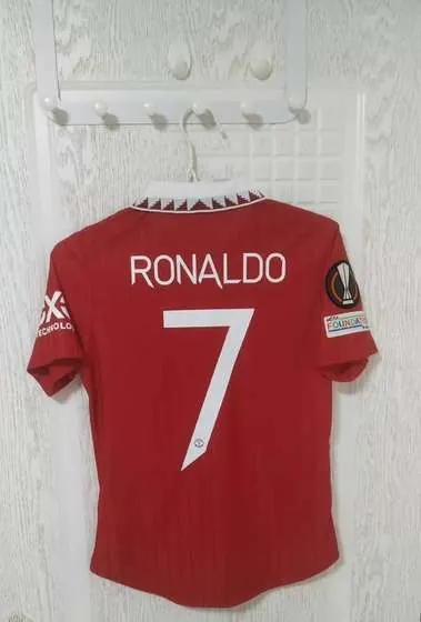 Manchester United 2022-23 Home Kit back with Ronaldo 7