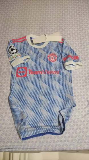 Manchester United 2021-22 Away Kit full front